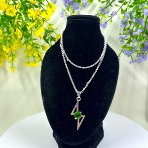 Sterling Silver 925 Plated Vintage Lightning Bolt Necklace with Green Crystal